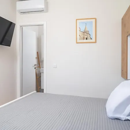 فيلة Akadia Kuca Za Odmor Sa Grijanim Bazenom زادار