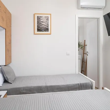 فيلة Akadia Kuca Za Odmor Sa Grijanim Bazenom *