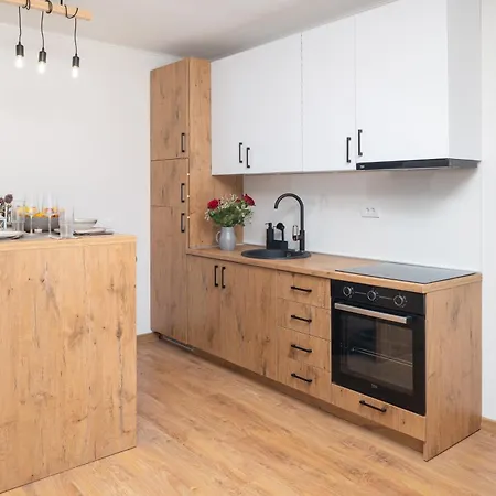 빌라 Akadia Kuca Za Odmor Sa Grijanim Bazenom 자다르